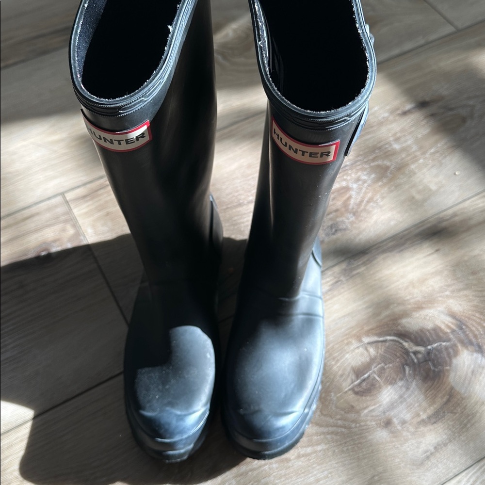 Hunter Women's Classic Black Tall Rain Boots